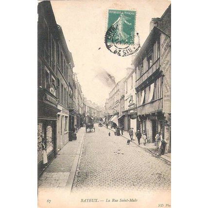 14 - Bayeux - la rue saint Malo