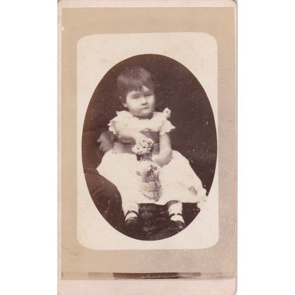 VICT.CDV PHOTO -YOUNG CHILD WITH TOY /DOLL BY J. BROWNE, GRIMSBY