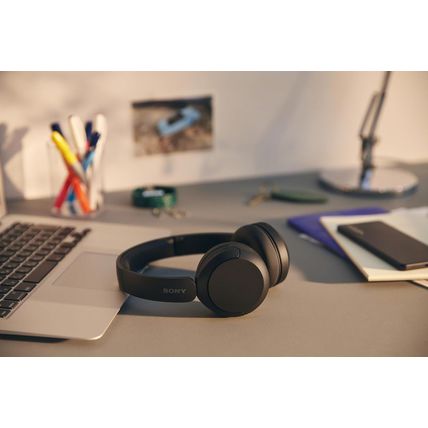 Sony WH-CH520 Wireless Headphones Bluetooth On-Ear Headset with Microphone, Blac