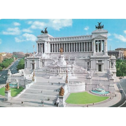 Roma Monumento Vittorio Emanuele Italy Postcard posted 2004 VGC