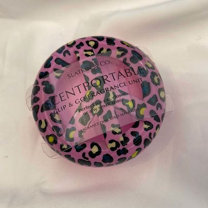 Bath & Body Works Scentportable Clip and Go Clip - Peace Sign Animal Print Pink