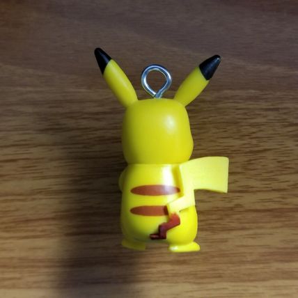 Pokemon Battle Pikachu with Present 1.75" Christmas Ornament