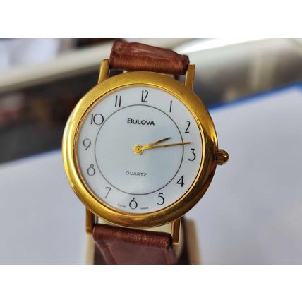 Vintage Quartz Wrist Watch Bulova 13153
