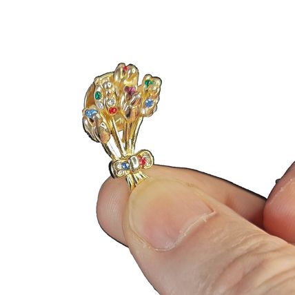 Bouquet Pin Badge Lapel Brooch Collatable Gold Metal 1.6 cm x 2.9 cm BA172