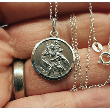 Vintage 925 Sterling Silver St Christopher Medallion Pendant Necklace