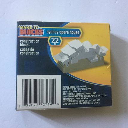 NEW Make It Blocks Sydney Opera House Set - 22 pieces