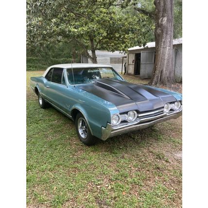 1967 Oldsmobile Cutlass Supreme Coupe