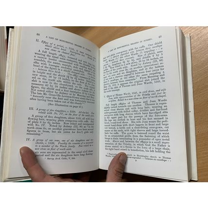 1970 "A LIST OF MONUMENTAL BRASSES IN SURREY" THICK VINTAGE HARDBACK BOOK (P6)