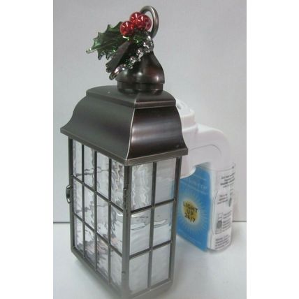 Bath & Body Works Wallflower Diffuser Plug-in Light-up Holly Lantern *see pics