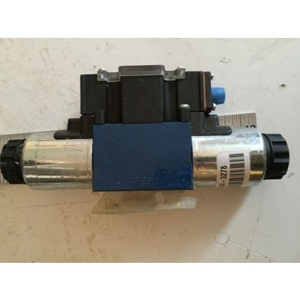 NEW REXROTH MNR R900951153,4WE6J61/EG24N9DK24L/V,24VDC HYDRAULIC VALVE,SC
