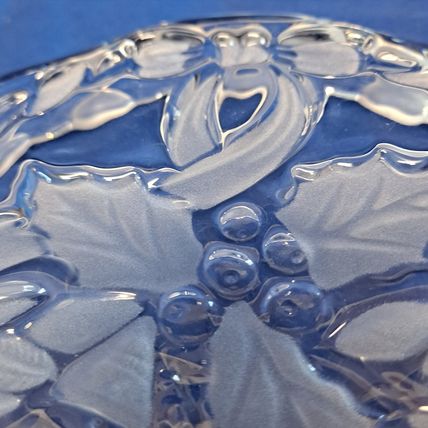 Mikasa POINSETTIA BASKET Open Candy DISH Christmas Plate Frosted Nut Bowl Sweet