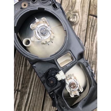 Volvo 8628403 Headlight Headlamp Head Light Lamp Assembly Right OEM C70 S70 V70