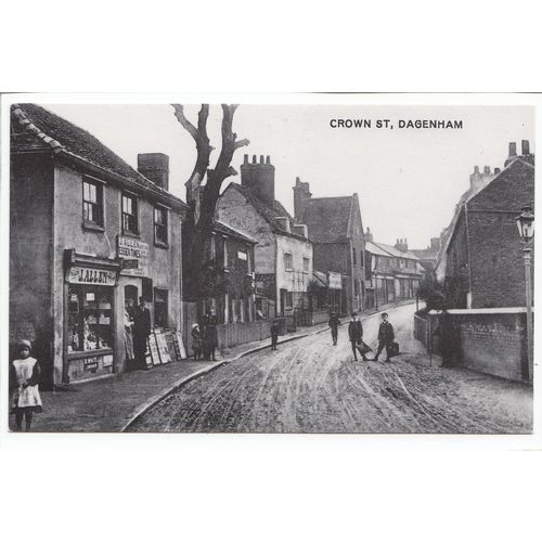 Crown Street Dagenham Essex Reproduction Postcard