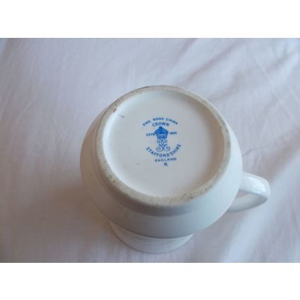 MUG /BONE CHINA CROWN (23/01)