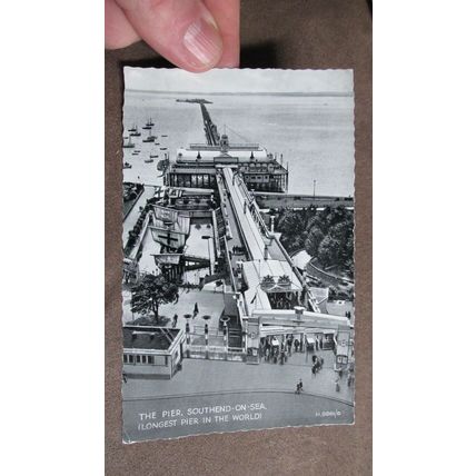 Real photo Postcard - The Pier - Southend On Sea, Essex