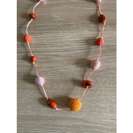 Long wooden and cotton beads necklace