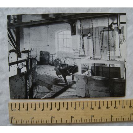 Modern postcard Cheddleton Flint Mill, Interior of First Floor of North Mill