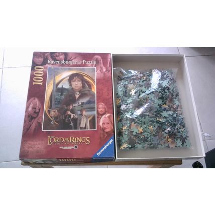 Lord of the Rings: The Two Towers (1000 Piece) Ravensburger (2002)