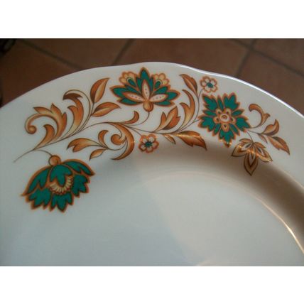 Very Pretty English Fine China Tea Cup, Saucer & Side Plate Green Floral