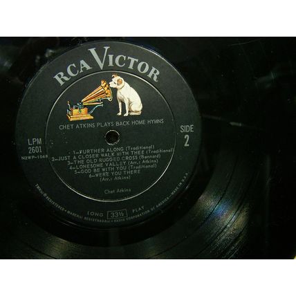 Chet Atkins plays - Back Home Hymns
