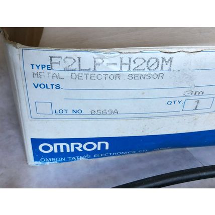 NEW OMRON F2LP-H20M METAL DETECTOR SENSOR,0569A,EZ