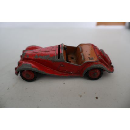 DINKY TOYS MG MIDGET SPORTS CAR No 108 VINTAGE DIECAST MODEL