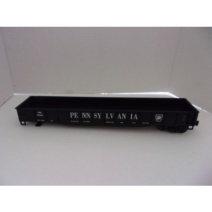 MTH Item# 20-98001 Gondola Pennsylvania ONE TRUCK/WHEEL BROKE