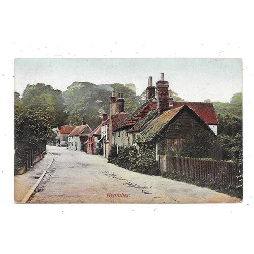 NICE PRINTED POSTCARD OF THE VILLAGE BRAMBER SUSSEX POSTED 1907 (1366)