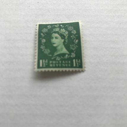 1952-1954 - Queen Elizabeth 11 - 1 1/2d mint