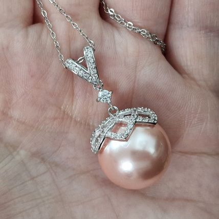 Haliotis Asinina Pink Pearl & Zircon Pendant & 18" Chain Rhodium on 925 Silver
