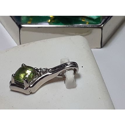 Estate .45ctw Natural Cushion Cut Peridot & Diamond 14Kt White Gold Pendant20593