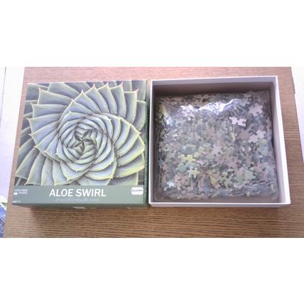 ALOE SWIRL Jigsaw Puzzle (1000 Piece) Cartamunde