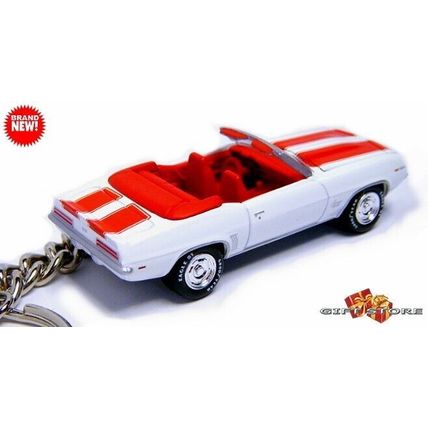 KEYCHAIN 67~68 WHITE CHEVY CAMARO SS CONVERTIBLE ❤️GREAT GIFT❤️