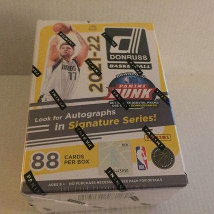 NEW 2021-22 Panini Donruss Basketball Trading Card Blaster Box - 88 Total Cards