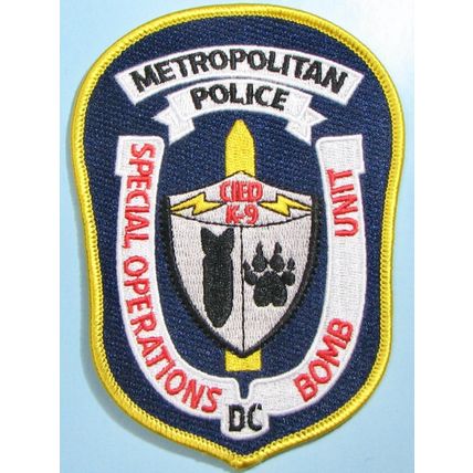 Washington DC Police Dept Bomb Unit. PP36.
