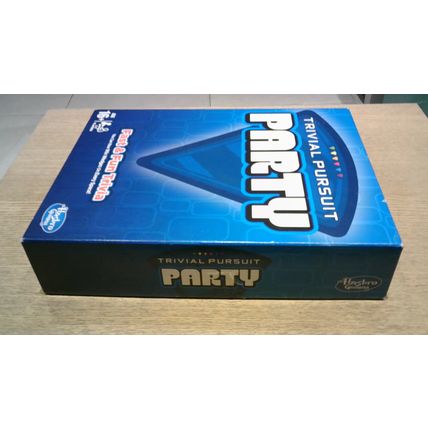 TRIVIAL PURSUIT PARTY: FAST & FUN TRIVIA ( Hasbro)