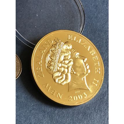New Lord of the Rings coin from New Zealand comes in a protective plastic case