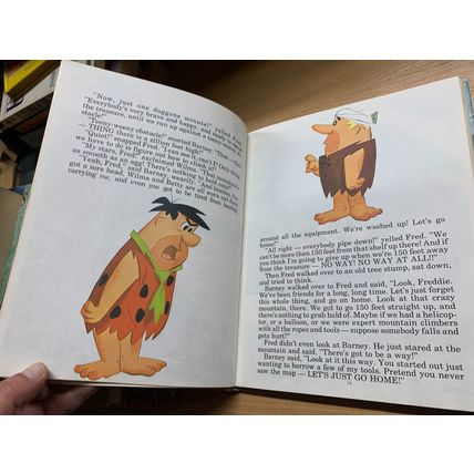 1974 "FLINTSTONE GIANT STORY BOOK" ILLUSTRATED ANNUAL HARDBACK BOOK (P4)