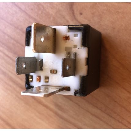 Volkswagen VW Audi Relay 443951253J OEM #213 Black D2