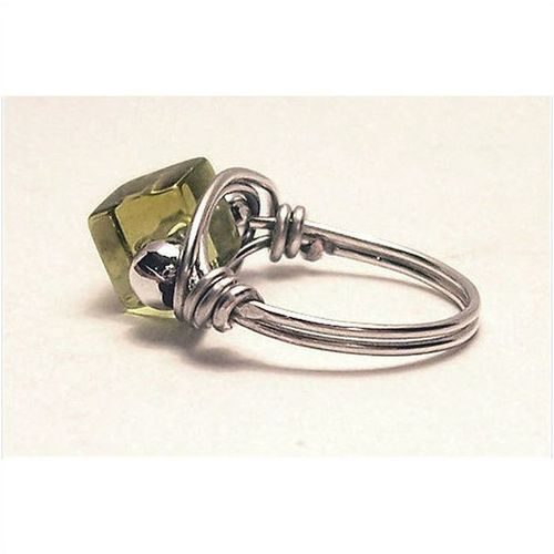 Ring silver metal wire wrap peridot pinky finger size 4 fashion costume jewelry