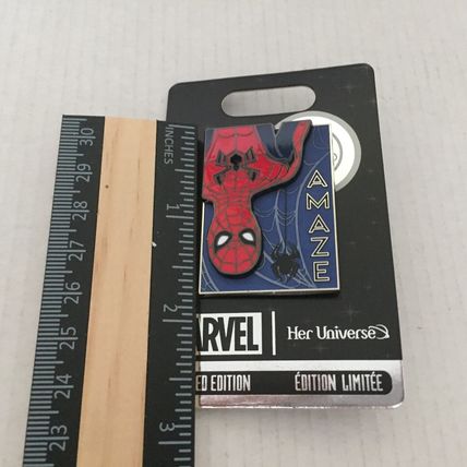 NEW Her Universe Marvel Spider-Man Amaze 2'' Pin