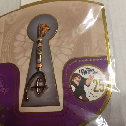 New Disney Hunchback of Notre Dame 25th Anniversary Special Edition 2" Key Pin