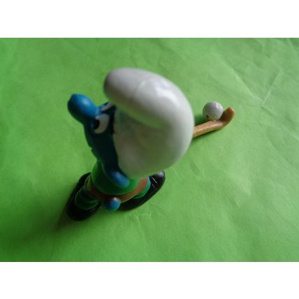 Field Hockey smurf complete with hockey stick