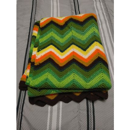 Crochet Handmade Dona Warner Chevron Afghan 55"x68" Green Yellow Brown White Tan