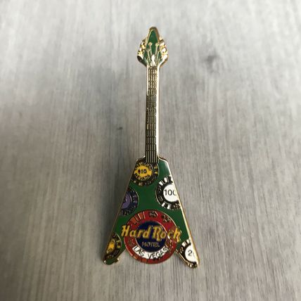 Hard Rock Hotel Cafe pin LAS VEGAS flying V Guitar CHIPS $10$100 Casino 1990s MT