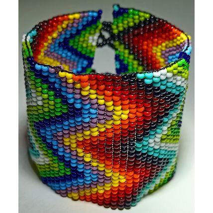 Traditional Huichol Art. Mexico Glass Seed Beads Bracelet. Crazy Waves 1