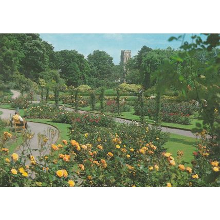 Kingsnorth Gardens Folkestone Kent Postcard unused VGC