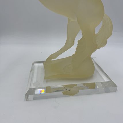 Large Frosted Lucite Acrylic Horse Rare Vintage 80s Regency New York Stallion