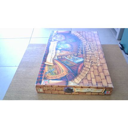 HARRY POTTER and the Philosopher's Stone: Mystery at Hogwarts Game (Mattel) 2001