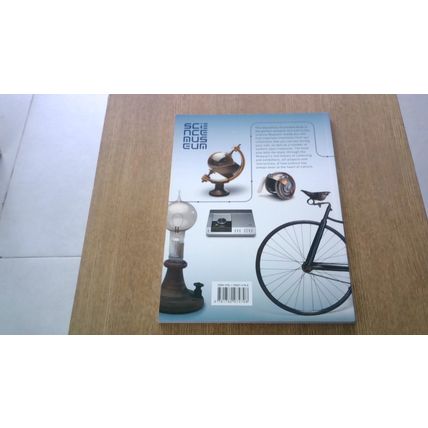 SCIENCE MUSEUM SOUVENIR GUIDE (Paperback) Carlton Books